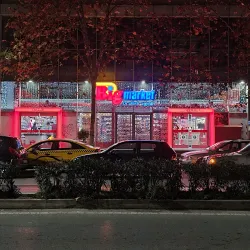 Kamëz Market - Kamez (Kamze)