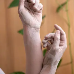 Local Art Workshops and Studios - Kamez (Kamze)