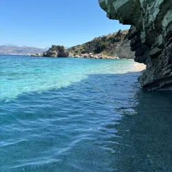 Mirror Beach (Plazhi i Pasqyrave) - Ksamil