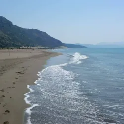 Rana e Hedhun (The Thrown Sand) - Shengjin