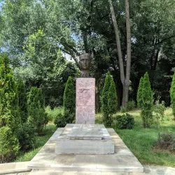 Grand Park (Parku i Madh) and Artificial Lake - Tirana
