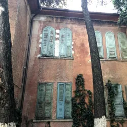 House of Leaves - Tirana