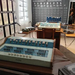 House of Leaves - Tirana