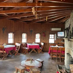 Petrela Castle - Vore