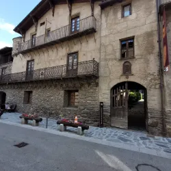 Casa d'Areny-Plandolit Museum - El Serrat