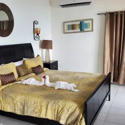 Rendezvous Bay - The Valley