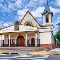 Parroquia San Pedro Apóstol - Moreno