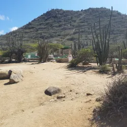 Hooiberg Mountain - Paradera