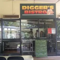 Adelaide River Tavern - Adelaide River