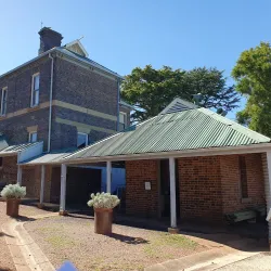 Saumarez Homestead - Armidale