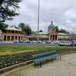 Bathurst Railway Station - Bathurst