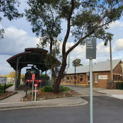Bathurst Railway Station - Bathurst