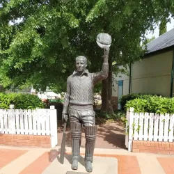 Bradman Museum & International Cricket Hall of Fame - Bowral