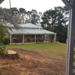 Schramm's Cottage - Doncaster