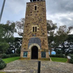 Kangaroo Ground War Memorial Park - Eltham