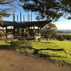 Kangaroo Ground War Memorial Park - Eltham