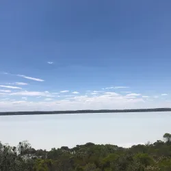 Pink Lake (Lake Hillier) - Esperance
