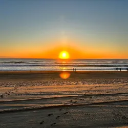 Surfers Paradise Beach - Gold Coast