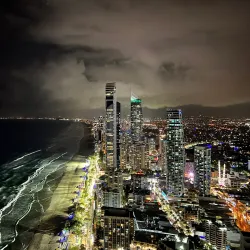 Surfers Paradise Beach - Gold Coast