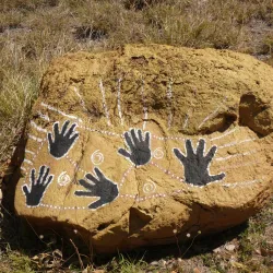 Warmun Art Centre - Halls Creek