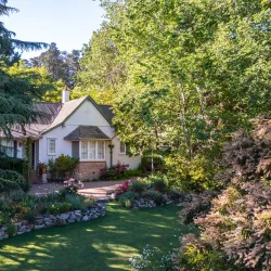 The Cedars - Mount Barker