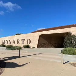 Monarto Safari Park - Murray Bridge