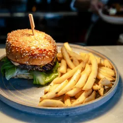 Local Cafes and Eateries - St Clair NSW