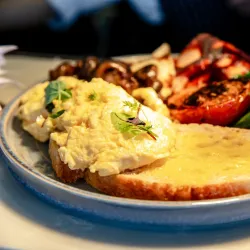 Local Cafes and Eateries - St Clair NSW