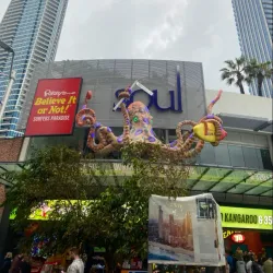 Cavill Avenue - Surfers Paradise (Gold Coast)