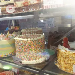 Tarneit Gardens Shopping Centre - Tarneit