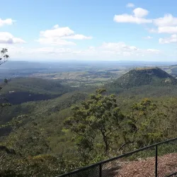 Picnic Point Lookout and Parklands - Toowoomba