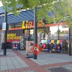 Schwechat Market Square (Marktplatz Schwechat) - Schwechat