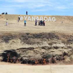 Yanar Dag (Burning Mountain) - Lokbatan