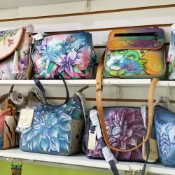 Local Bahamian Markets - Freetown