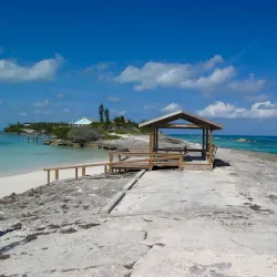 Man-O-War Cay - Marsh Harbour