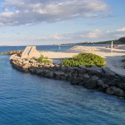 Paradise Lagoon - Paradise Island