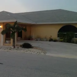 Mayaguana Beaches - Pirates Well