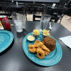 Bahamian Seafood Restaurant - Snug Corner