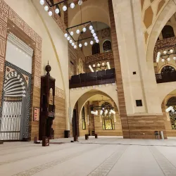 Al Fateh Grand Mosque - Jidd Hafs