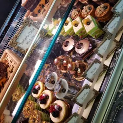 Al Aali Shopping Complex - Um Al Hassam