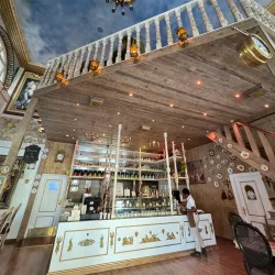 Local Cafes and Eateries - Um Al Hassam