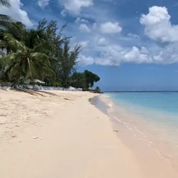 Paynes Bay Beach - Holetown
