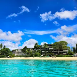 Paynes Bay Beach - Holetown
