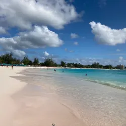 Pebbles Beach - Oistins