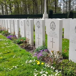 War Memorials and Cemeteries - Comines-Warneton