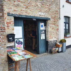 Damme Book Market - Damme