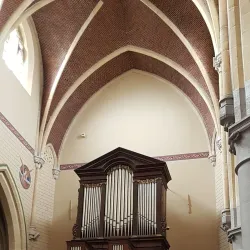 Sint-Pietersbanden Church - Overpelt