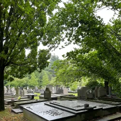Roeselare War Memorial - Roeselare