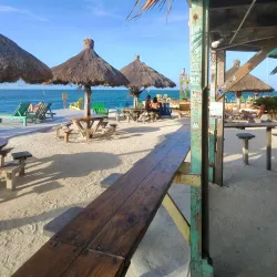 Lazy Lizard Bar - Caye Caulker