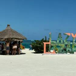 Lazy Lizard Bar - Caye Caulker